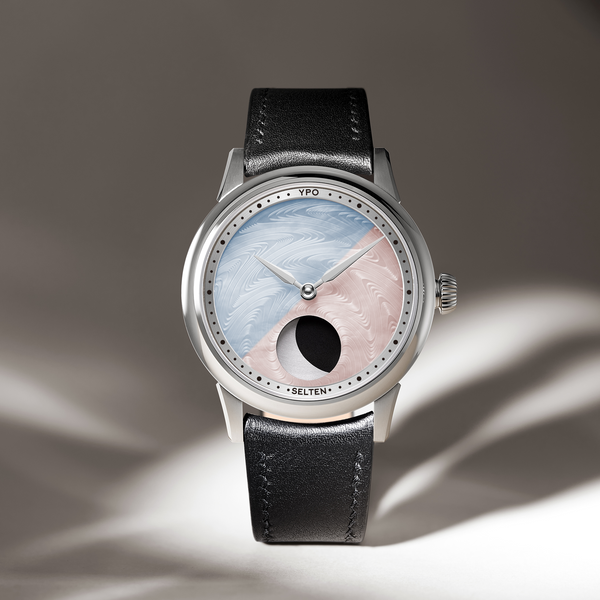 "Curved Lug Strap in Black for M1 Moonphase"