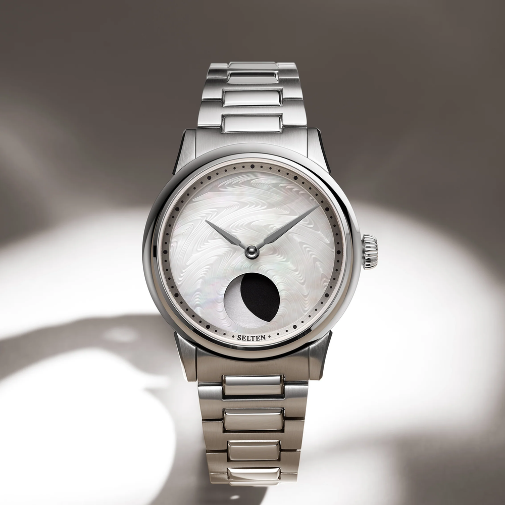 M1 Moonphase - CNC Guilloche (White MoP) – Selten M1 Moonphase - CNC Guilloche (White MoP) – Selten